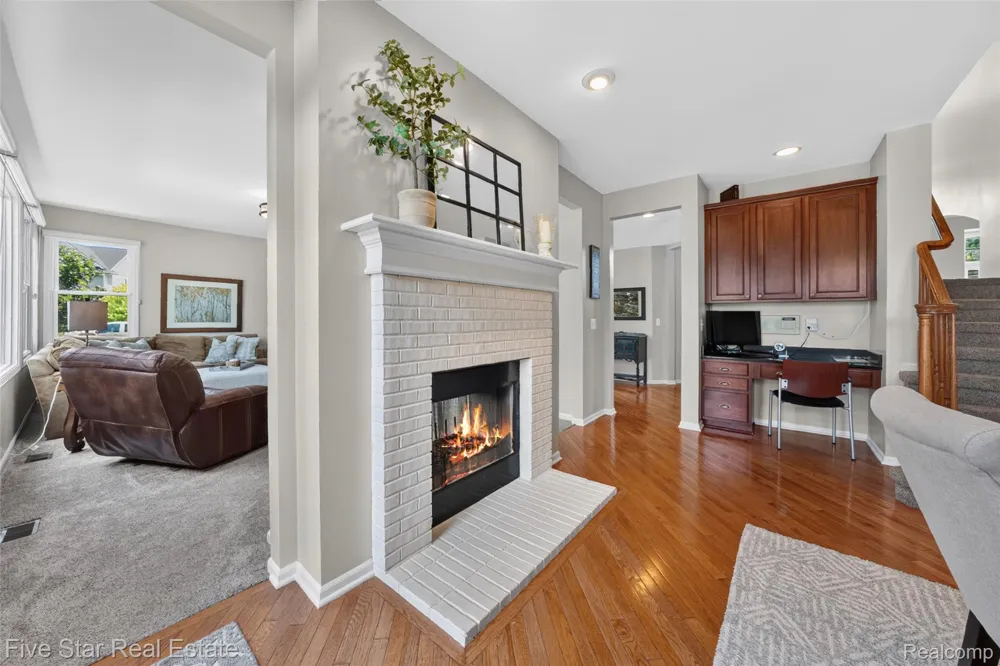 1750 Cheshire Lane Commerce Charter Township, MI 48382