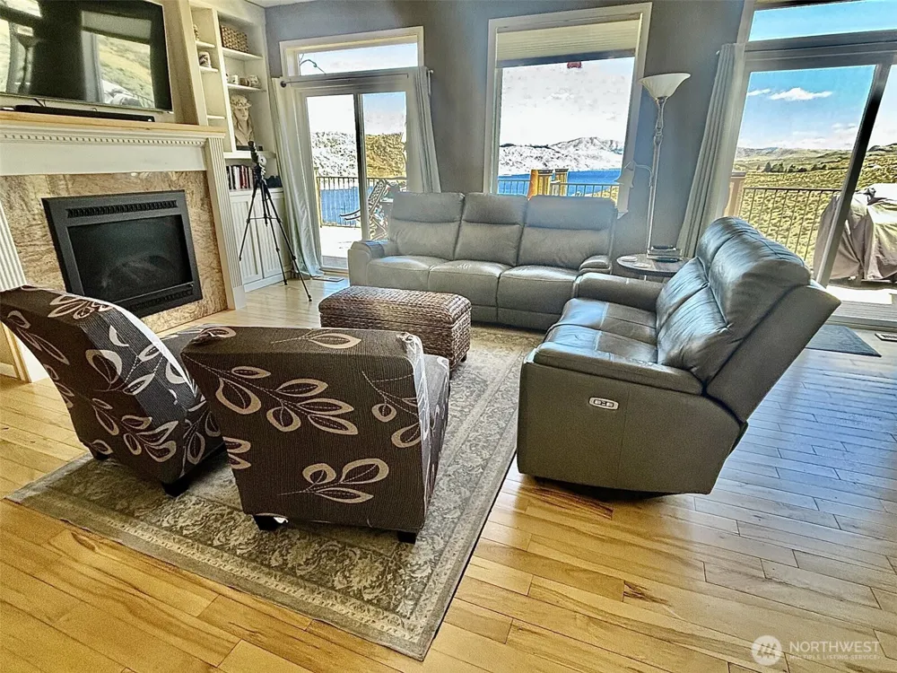 45720 Geostar Drive Grand Coulee, WA 99133