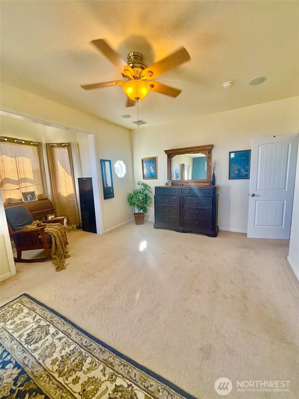 45720 Geostar Drive Grand Coulee, WA 99133