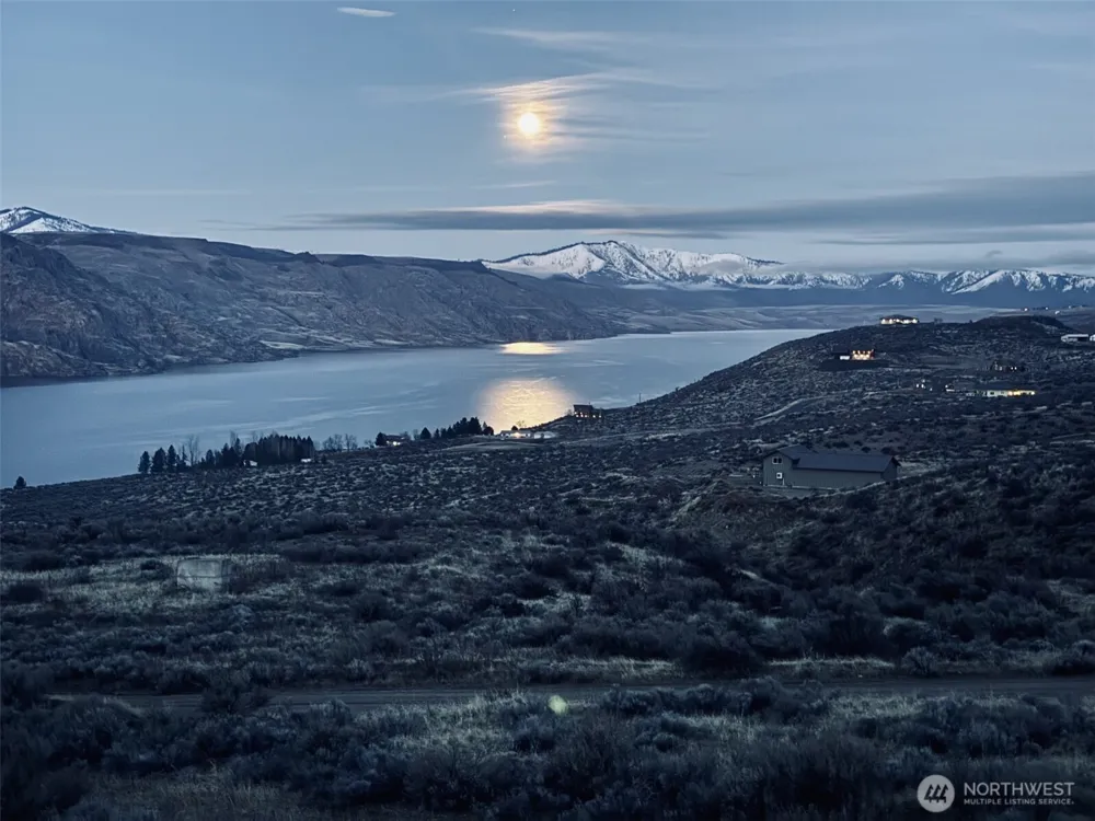 45720 Geostar Drive Grand Coulee, WA 99133