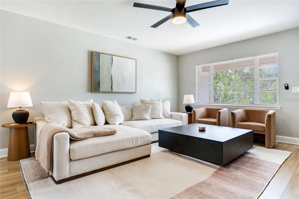 4416 W BAY COURT AVENUE Tampa, FL 33611