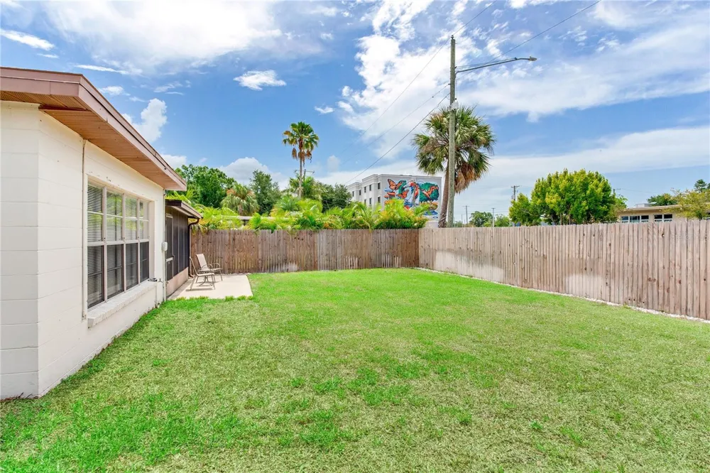 4416 W BAY COURT AVENUE Tampa, FL 33611