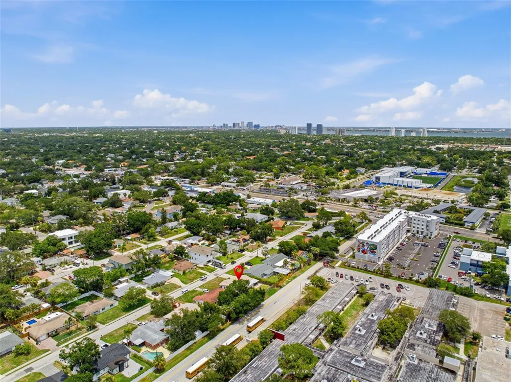 4416 W BAY COURT AVENUE Tampa, FL 33611