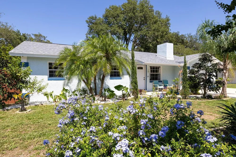 2553 NORDMAN AVENUE New Smyrna Beach, FL 32168