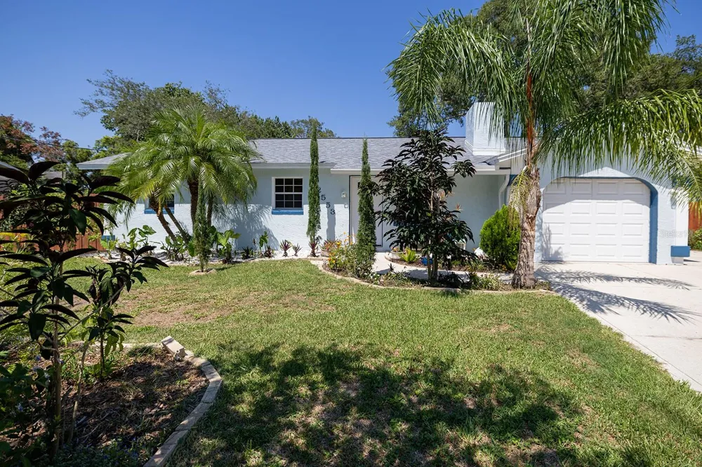 2553 NORDMAN AVENUE New Smyrna Beach, FL 32168