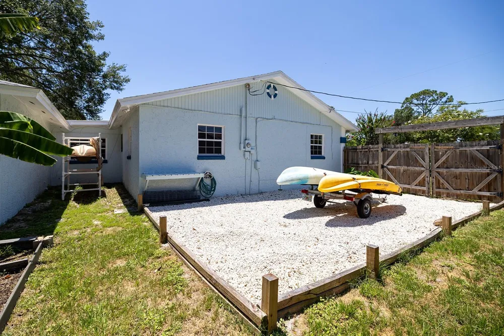 2553 NORDMAN AVENUE New Smyrna Beach, FL 32168