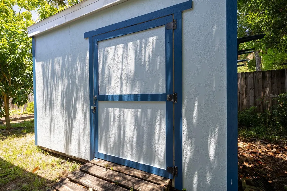 2553 NORDMAN AVENUE New Smyrna Beach, FL 32168