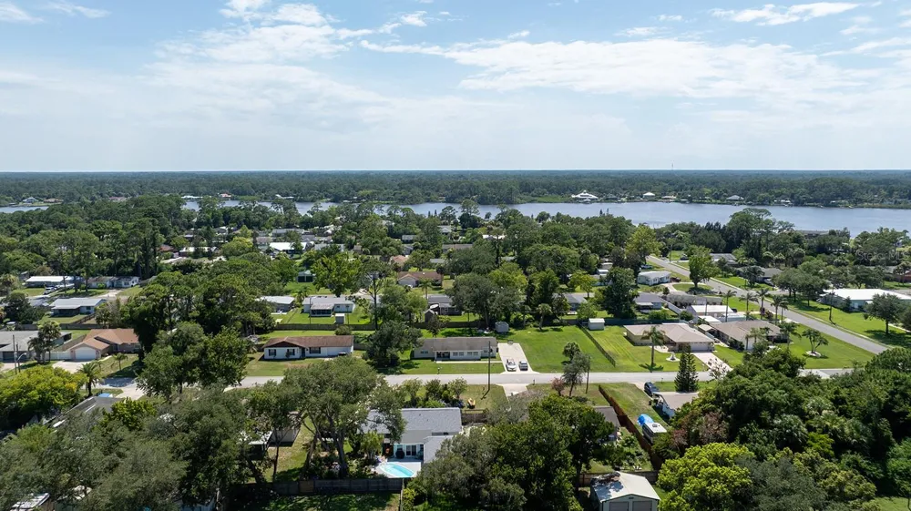 2553 NORDMAN AVENUE New Smyrna Beach, FL 32168