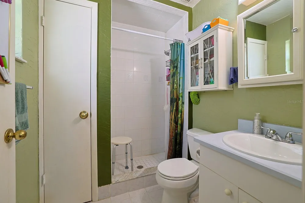 2553 NORDMAN AVENUE New Smyrna Beach, FL 32168
