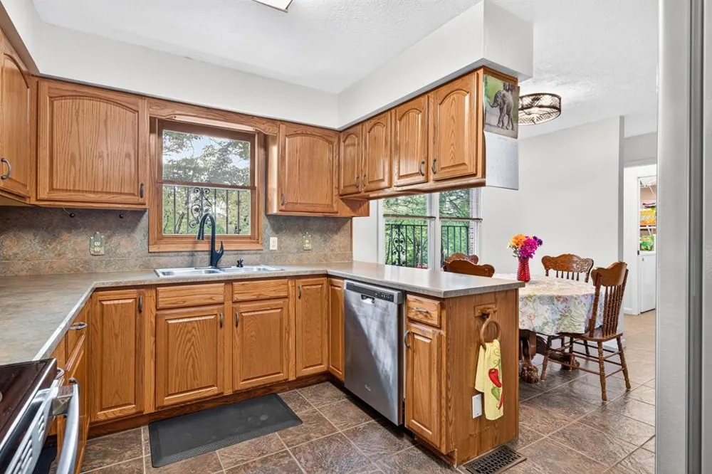 1738 Heathrow Dr Cookeville, TN 38506