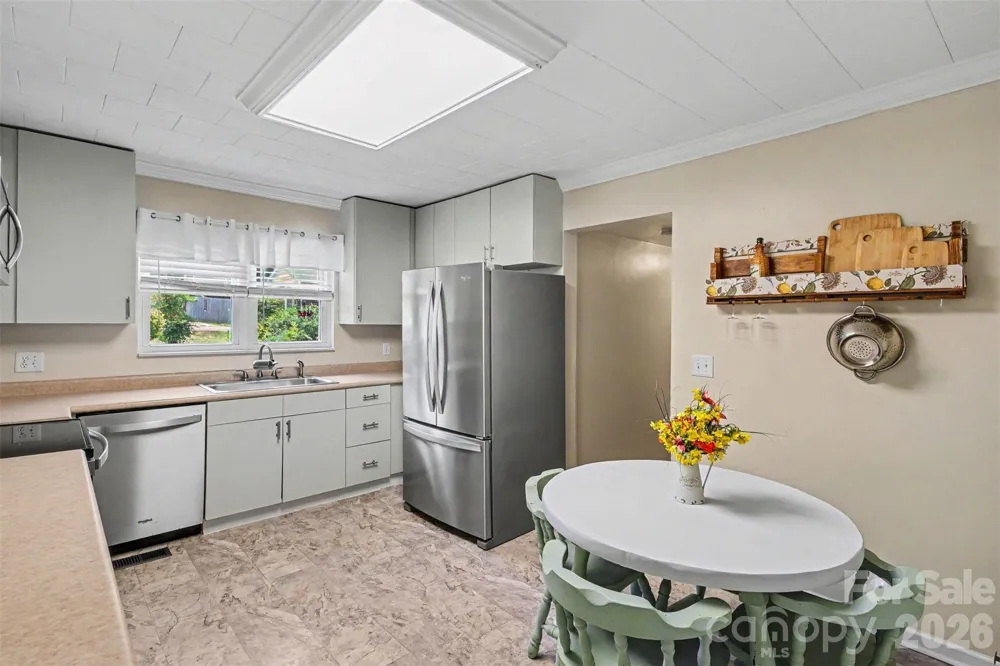 111 Cove Avenue Mount Holly, NC 28120