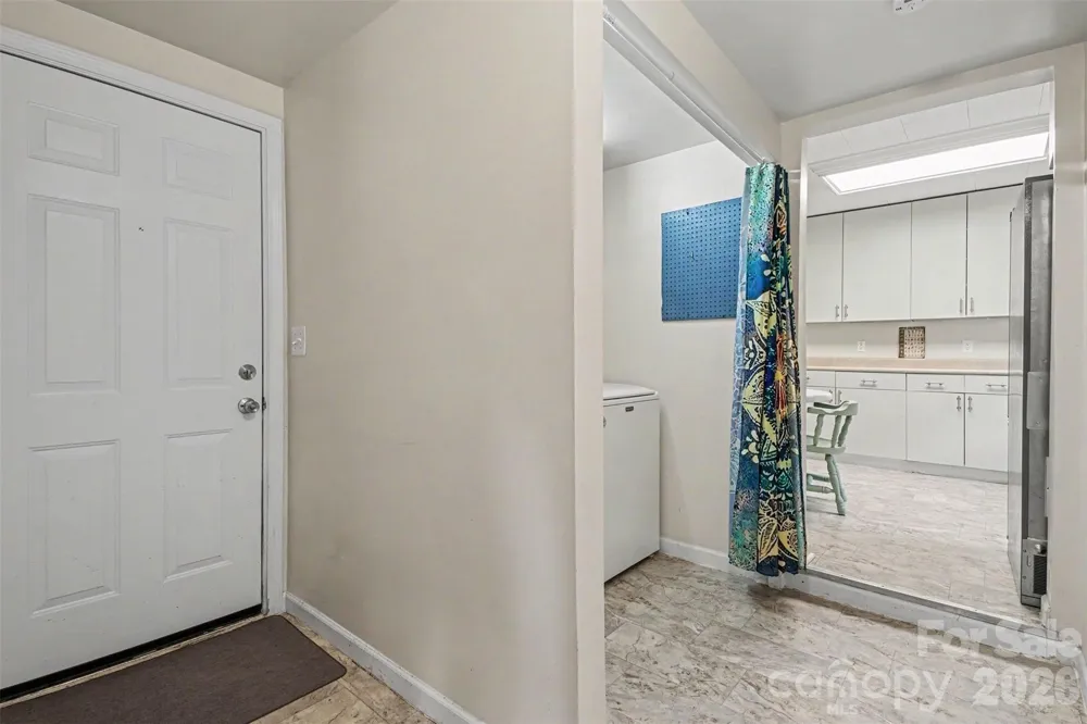 111 Cove Avenue Mount Holly, NC 28120