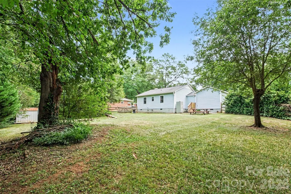 111 Cove Avenue Mount Holly, NC 28120