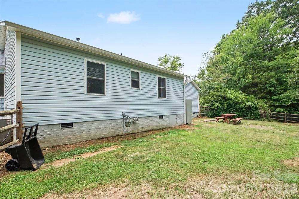 111 Cove Avenue Mount Holly, NC 28120