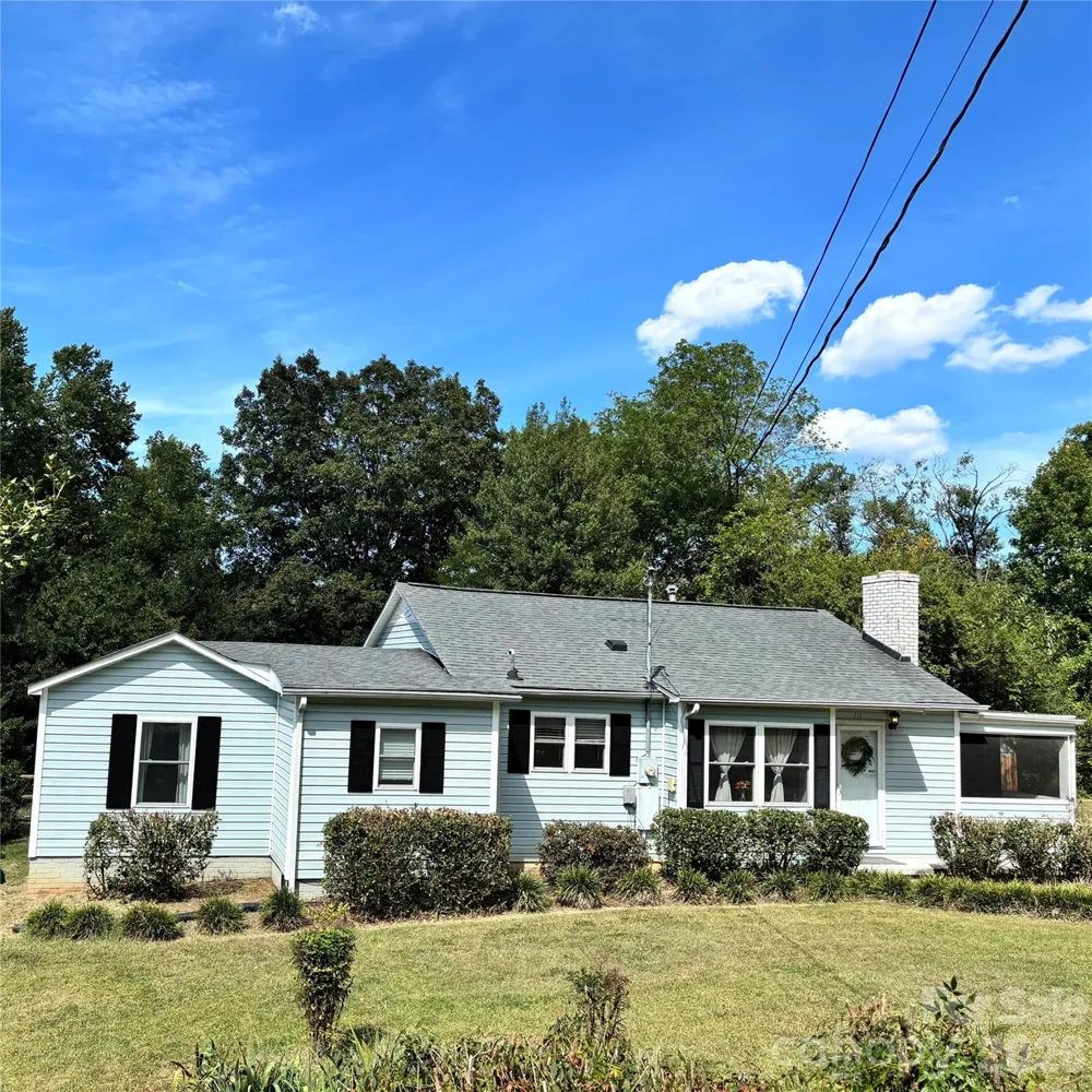 111 Cove Avenue Mount Holly, NC 28120