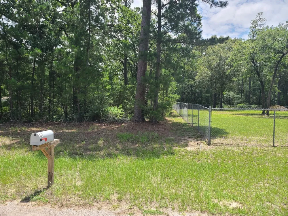 Lakeside Drive Huntsville, TX 77320