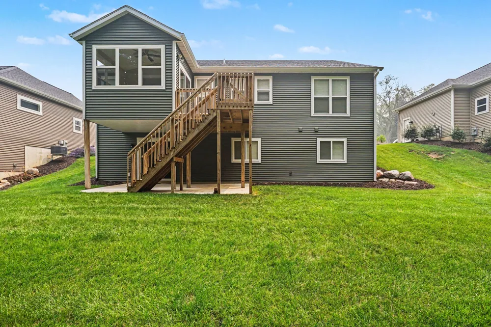 4617 Cottage Creek Lane Holland, MI 49423