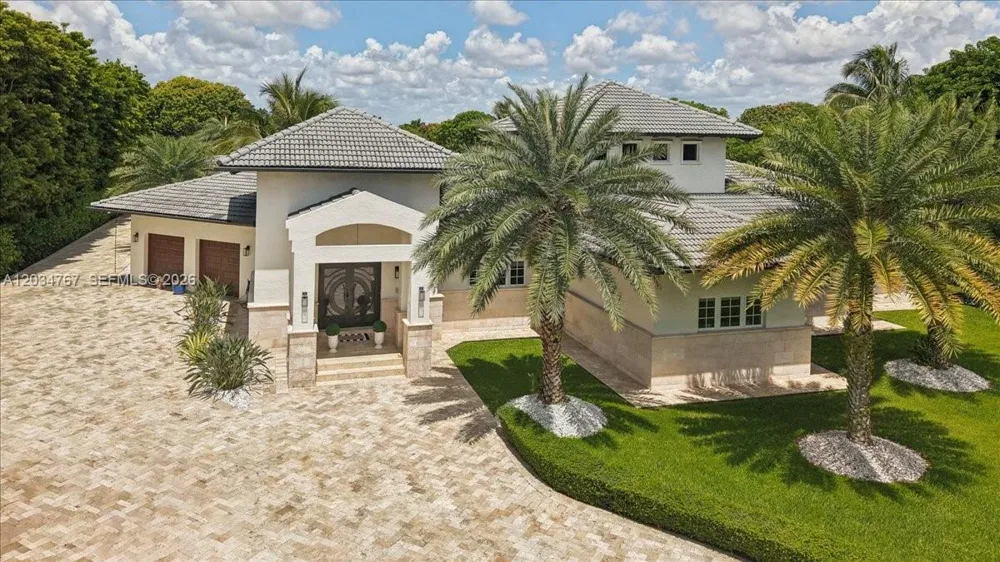 16580 SW 173rd Ave Miami, FL 33187