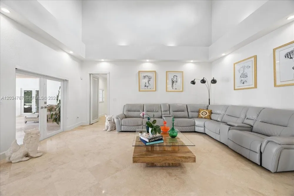 16580 SW 173rd Ave Miami, FL 33187