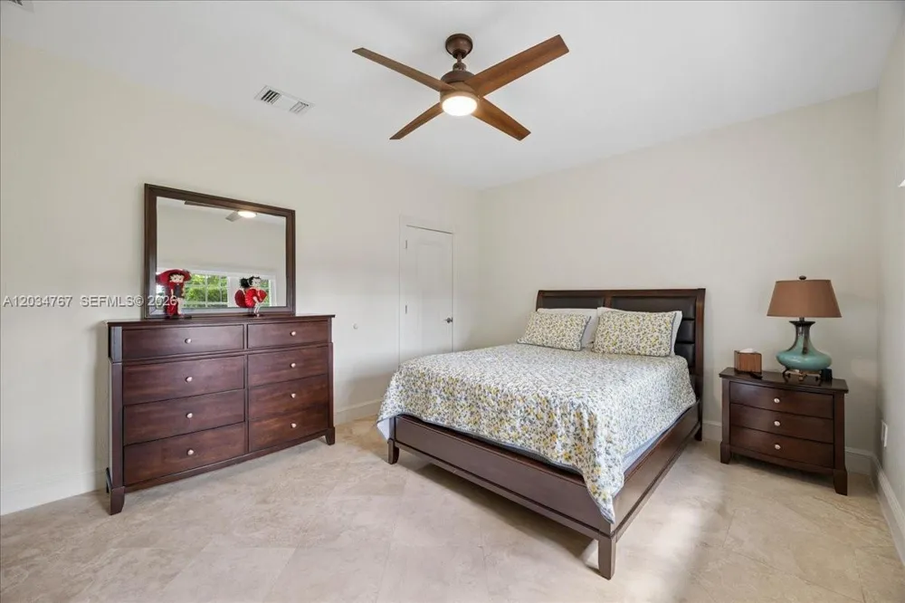 16580 SW 173rd Ave Miami, FL 33187