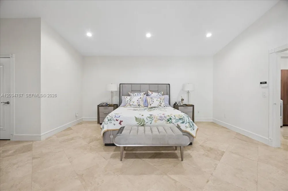 16580 SW 173rd Ave Miami, FL 33187