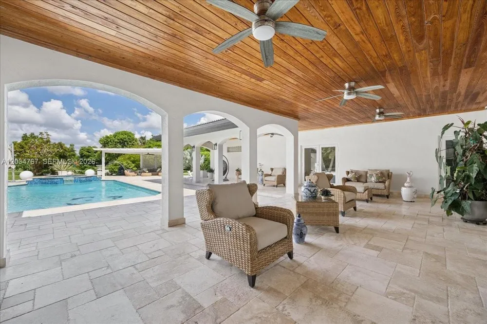 16580 SW 173rd Ave Miami, FL 33187