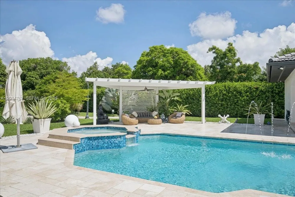 16580 SW 173rd Ave Miami, FL 33187