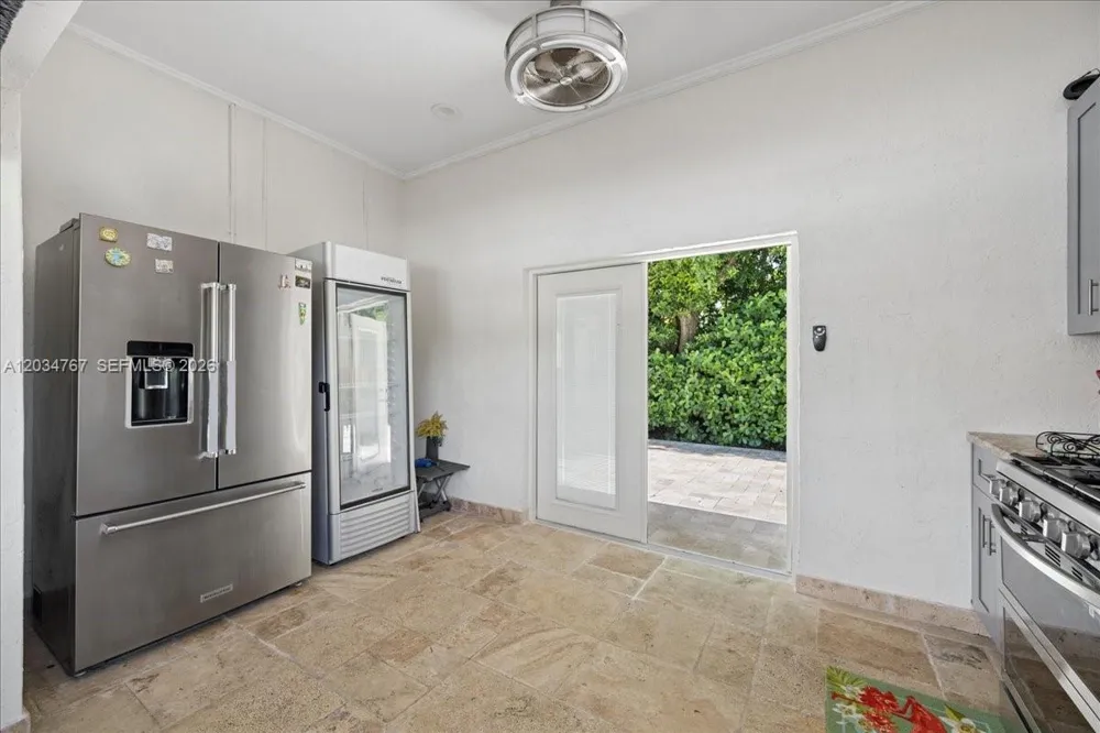 16580 SW 173rd Ave Miami, FL 33187