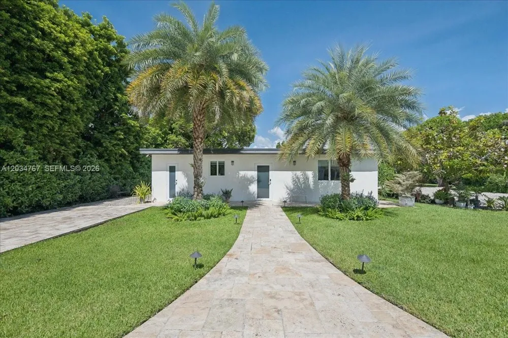 16580 SW 173rd Ave Miami, FL 33187
