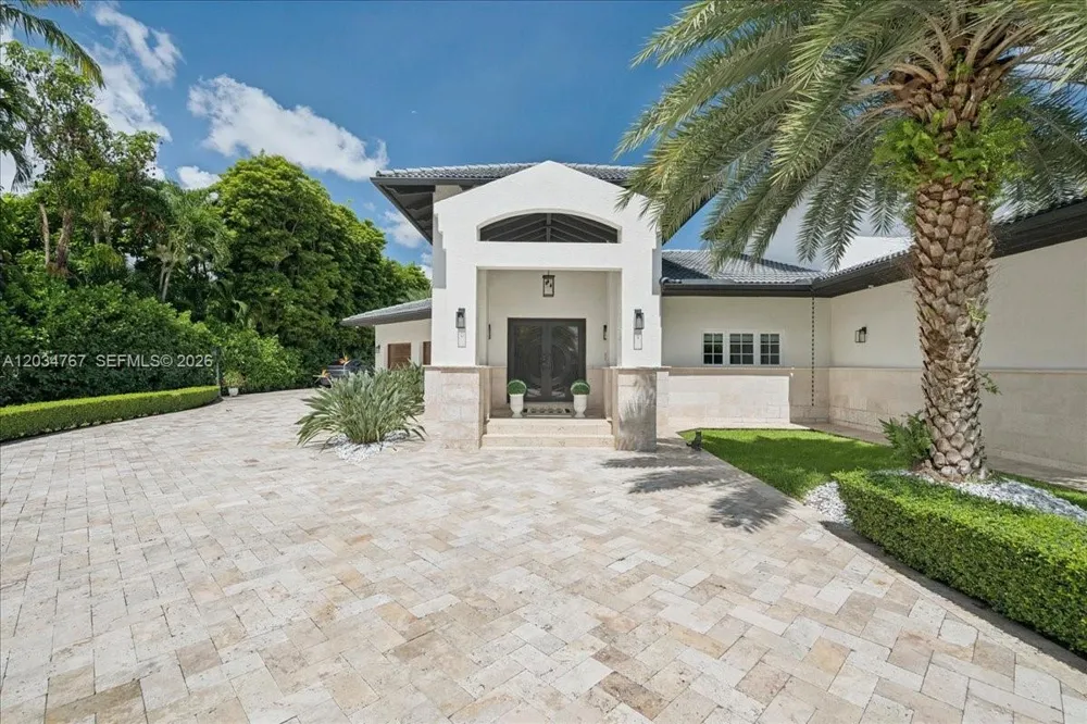 16580 SW 173rd Ave Miami, FL 33187