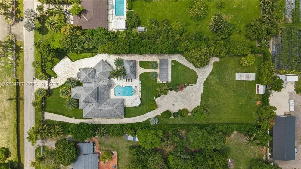 16580 SW 173rd Ave Miami, FL 33187