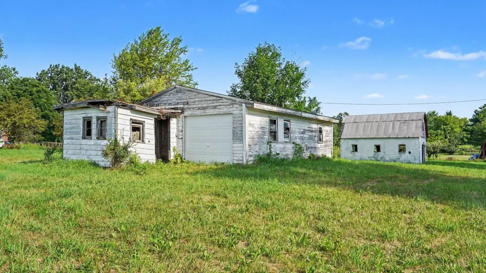 E Lincoln Road Bethany Township, MI 48880