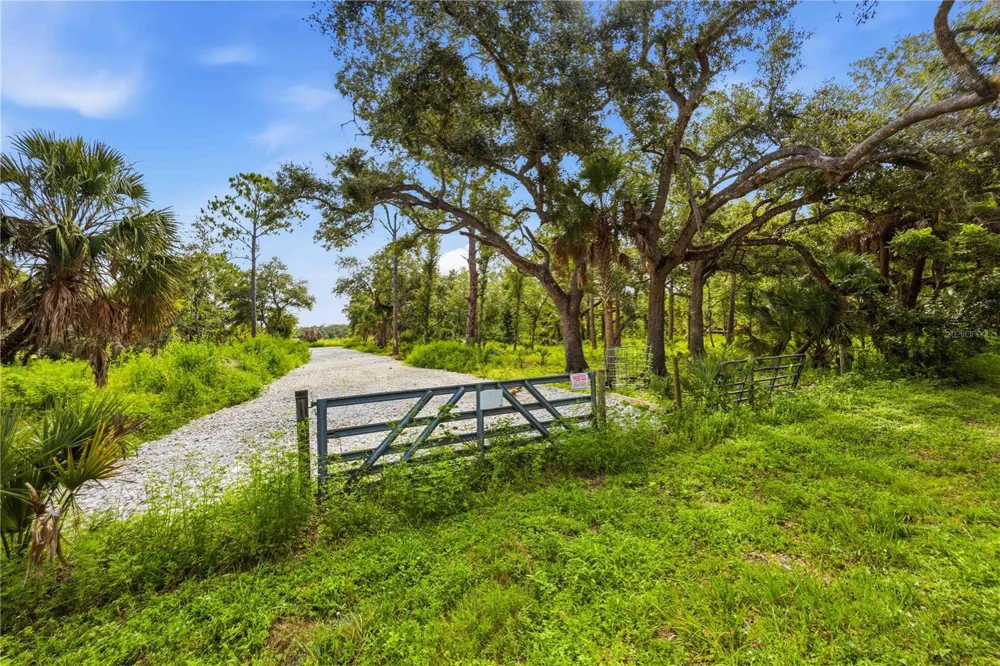 S MOON DRIVE Venice, FL 34292