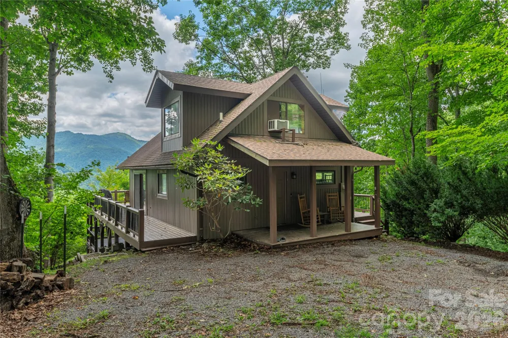 171 Jade Drive Clyde, NC 28721