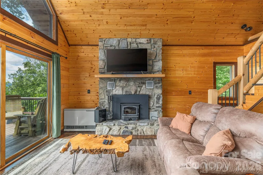 171 Jade Drive Clyde, NC 28721