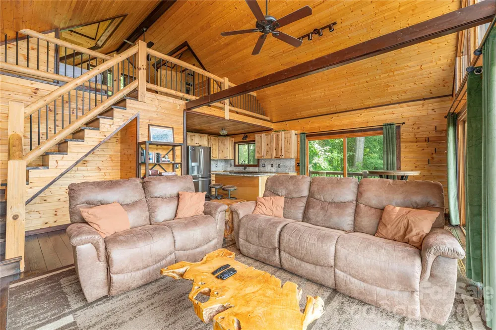 171 Jade Drive Clyde, NC 28721