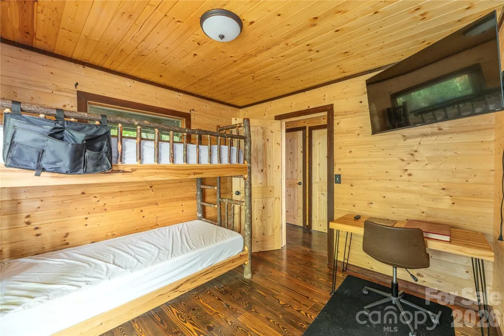 171 Jade Drive Clyde, NC 28721