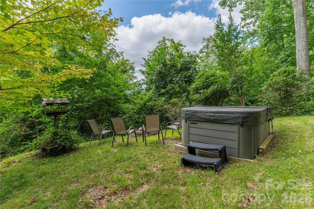 171 Jade Drive Clyde, NC 28721
