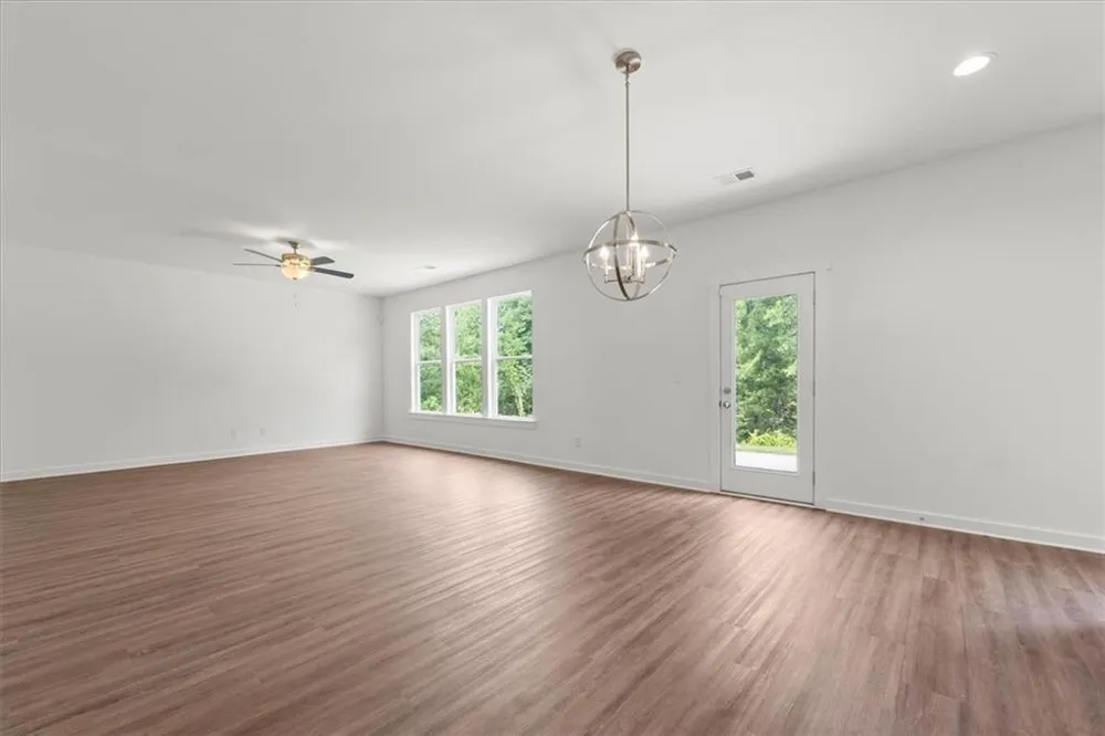 29 Edith Court Statham, GA 30666