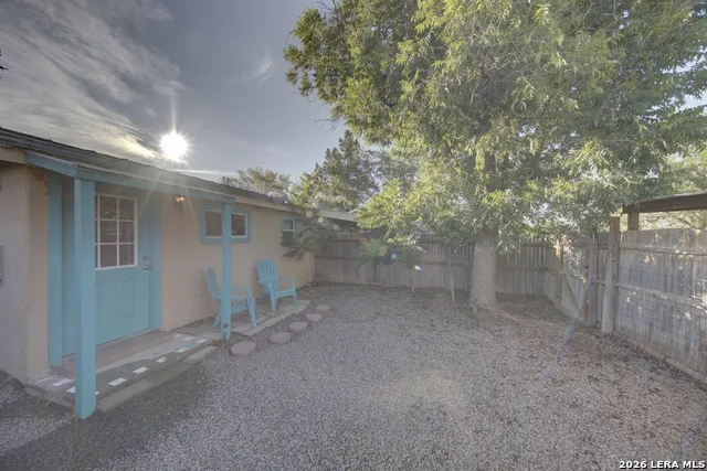 405 W Avenue E Alpine, TX 79830
