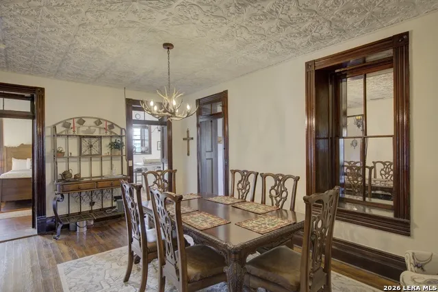 405 W Avenue E Alpine, TX 79830