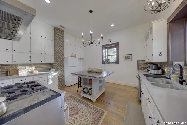 405 W Avenue E Alpine, TX 79830