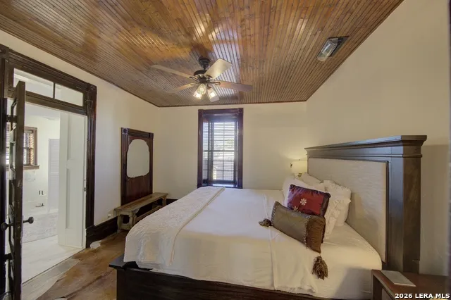 405 W Avenue E Alpine, TX 79830