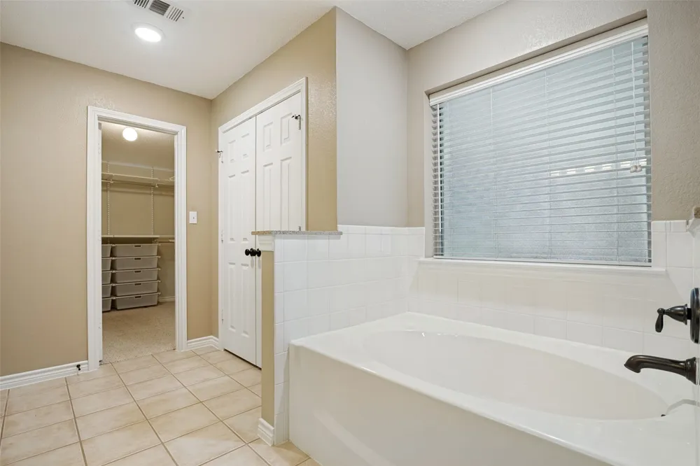 6630 Meadow Ridge Circle Nevada, TX 75173