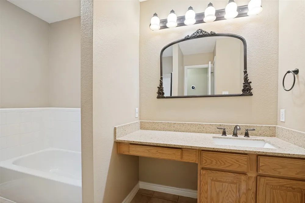 6630 Meadow Ridge Circle Nevada, TX 75173