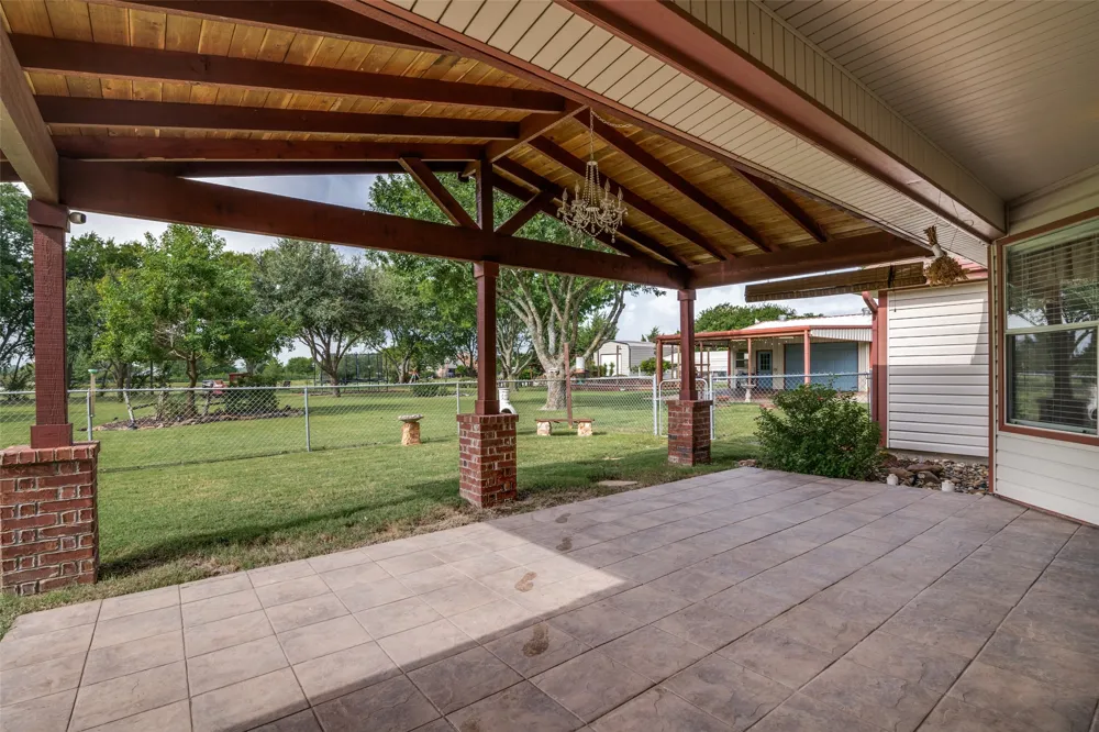 6630 Meadow Ridge Circle Nevada, TX 75173