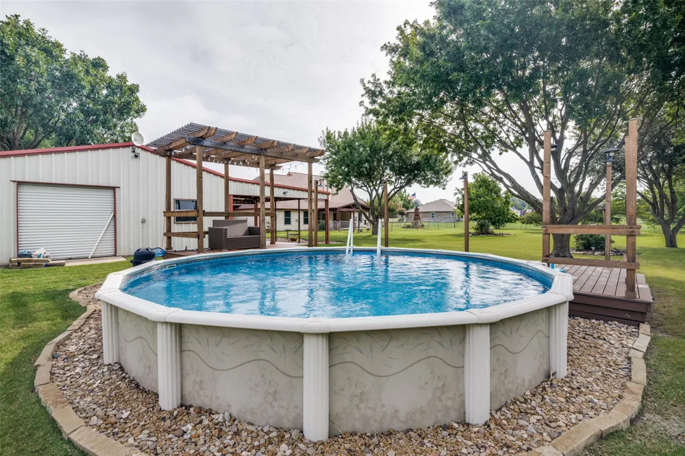 6630 Meadow Ridge Circle Nevada, TX 75173