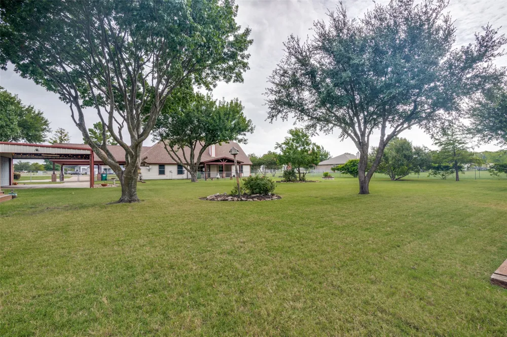 6630 Meadow Ridge Circle Nevada, TX 75173