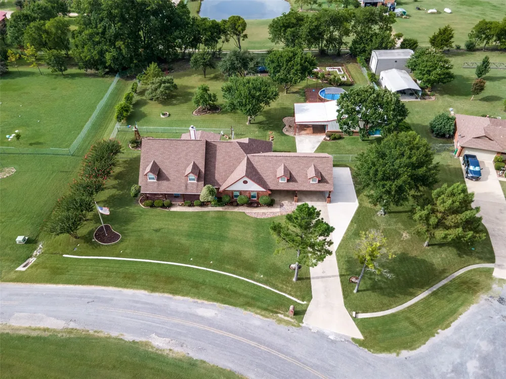 6630 Meadow Ridge Circle Nevada, TX 75173