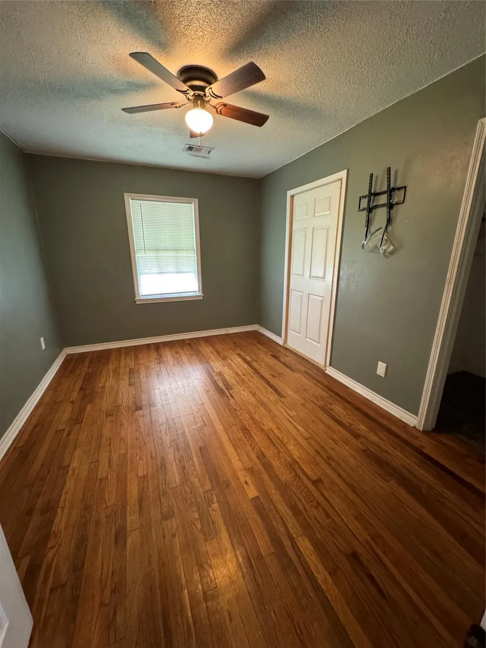 411 Humphrey Avenue Palacios, TX 77465